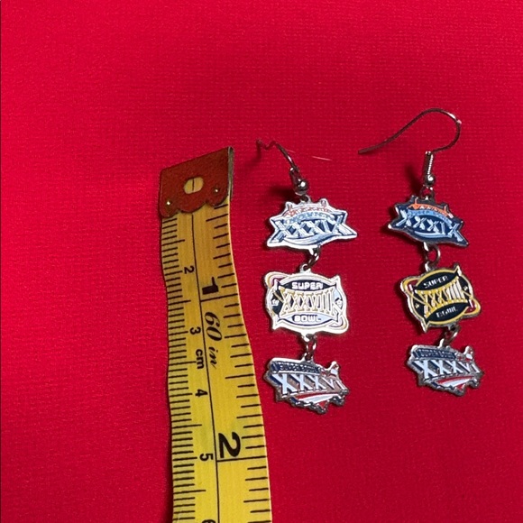 Patriots NFL Super Bowl earrings!! - Picture 6 of 6